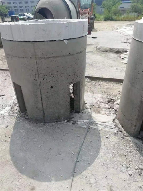 回收中山大量回收不銹鋼邊料價格:電議福永廢錫回收錫錠錫膏回收價格